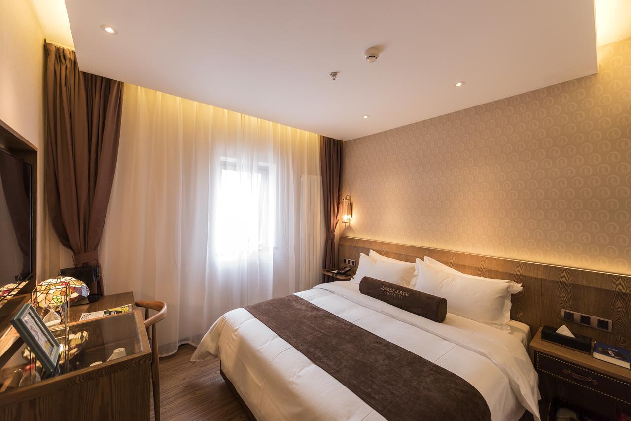 เจมส์ จอยซ์ คอฟฟีเทล ปักกิ่ง เบลล์ แอนด์ ดรัม ทาวเวอร์ Hotel ภายนอก รูปภาพ
