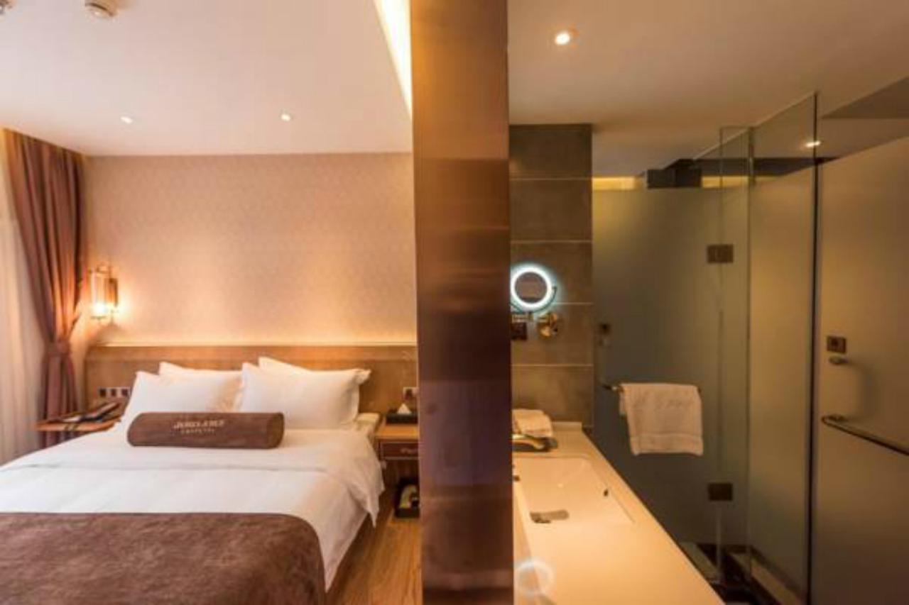 เจมส์ จอยซ์ คอฟฟีเทล ปักกิ่ง เบลล์ แอนด์ ดรัม ทาวเวอร์ Hotel ภายนอก รูปภาพ